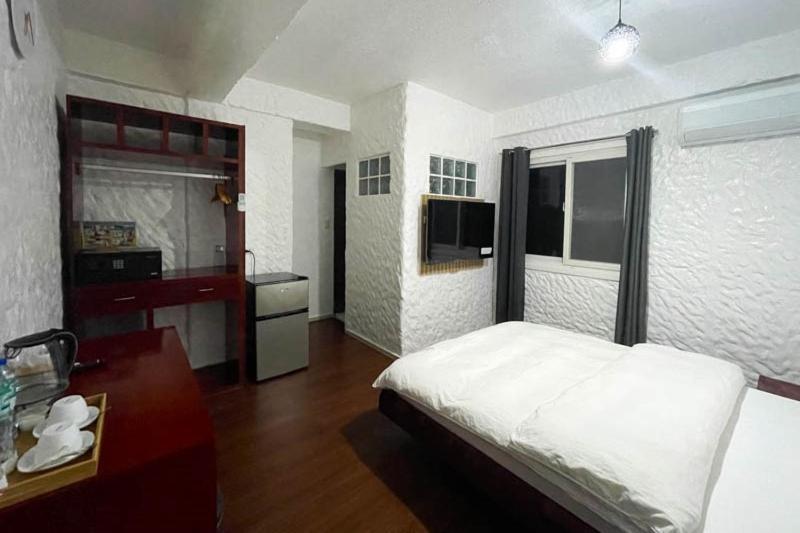 Montani Beach Resort Puerto Galera Powered By Cocotel Екстер'єр фото
