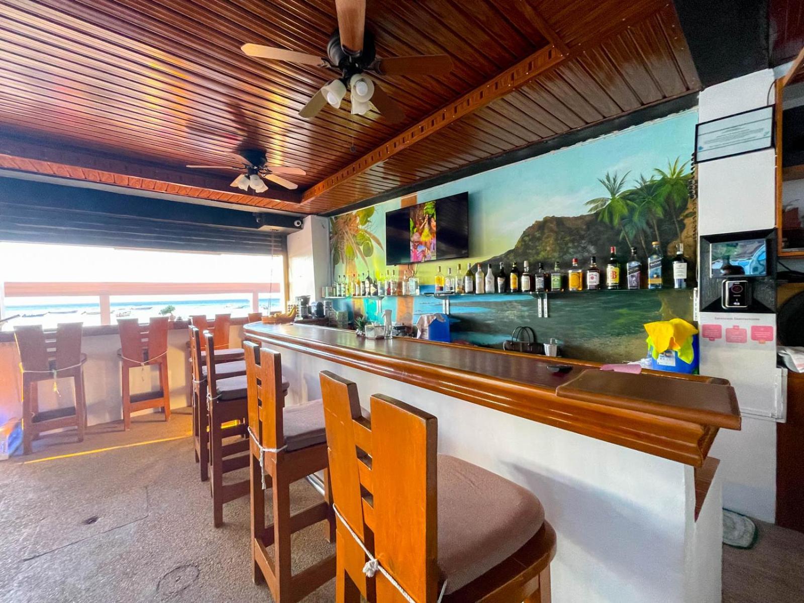 Montani Beach Resort Puerto Galera Powered By Cocotel Екстер'єр фото
